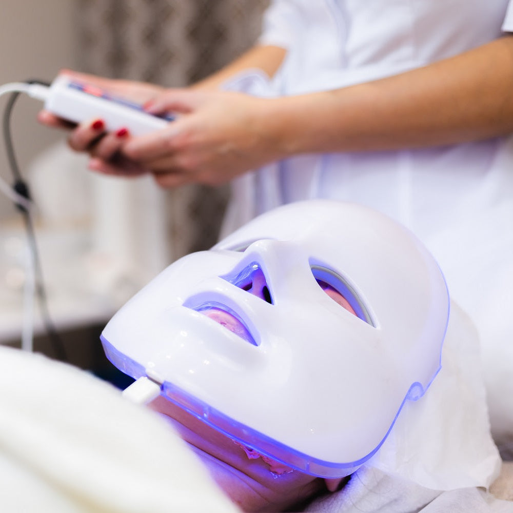 Blue LED Light Therapy Acne/Rosacea Facial (85 minutes)